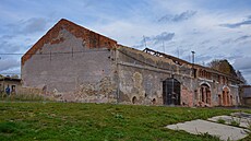 Jako první pro�la prom�nou m�stská stodola.