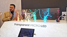 Transparentní microLED displej