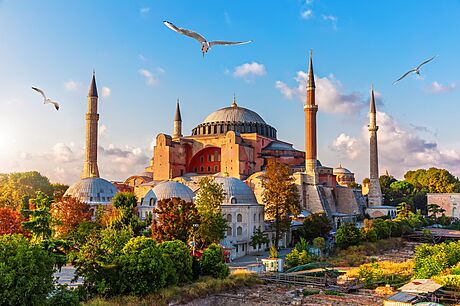 Chrám Hagia Sofia je jedním z nejvtím turistickým klenot Turecka. Za...