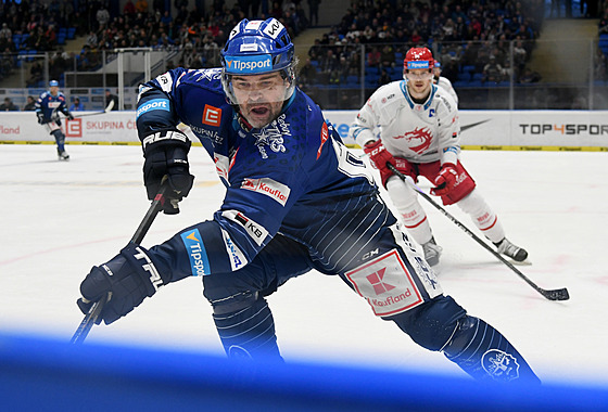 Kladenský úto�ník Jaromír Jágr v utkání proti T�inci