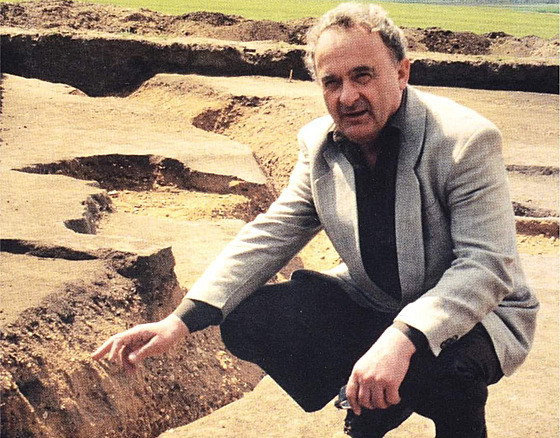 Archeolog Jaroslav Tejral.