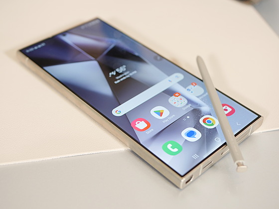 Neuvěříte, dokud to neuvidíte. První dojmy z Galaxy S24 Ultra jsou skvělé -  iDNES.cz
