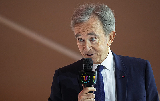 Generální �editel luxusní skupiny LVMH Bernard Arnault (15. �ervna 2023)