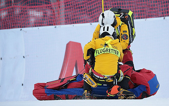 Izraelský lya Barnabás Szöllös v péi záchraná po tkém pádu v tréninku na...
