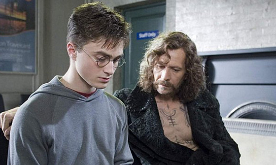 Daniel Radcliffe a Gary Oldman ve filmu Harry Potter a Fénixv ád (2007)
