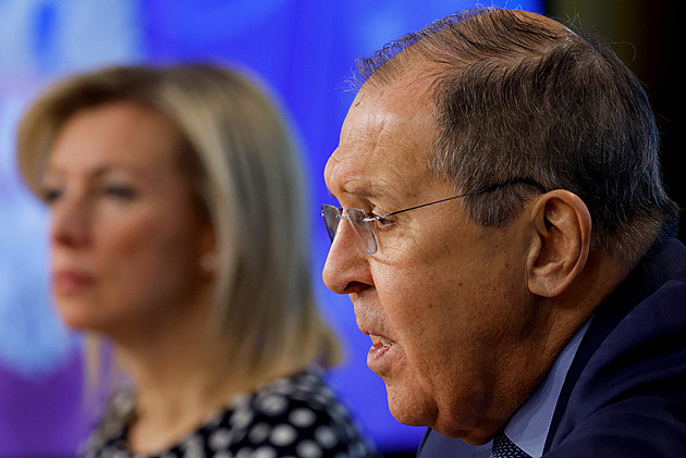 Rusko nelze porazit, Ukrajina skončí jako Afghánistán, prohlásil Lavrov