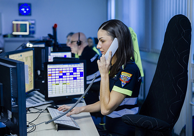 Záchranářka konejšila postřelenou dívku 23 minut. Pořád ji v hlavě slyším, říká