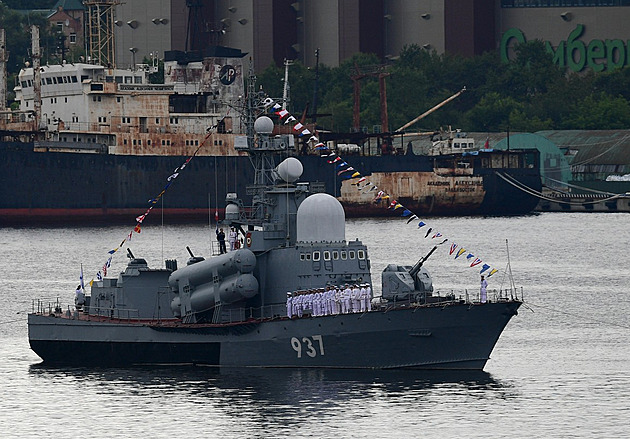Rusko přišlo v Sevastopolu o další loď, hlásí ukrajinští partyzáni