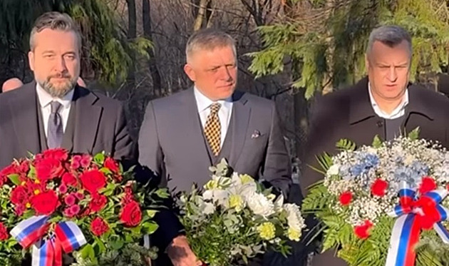 Fico se poklonil u hrobu posledního komunistického prezidenta ČSSR Husáka