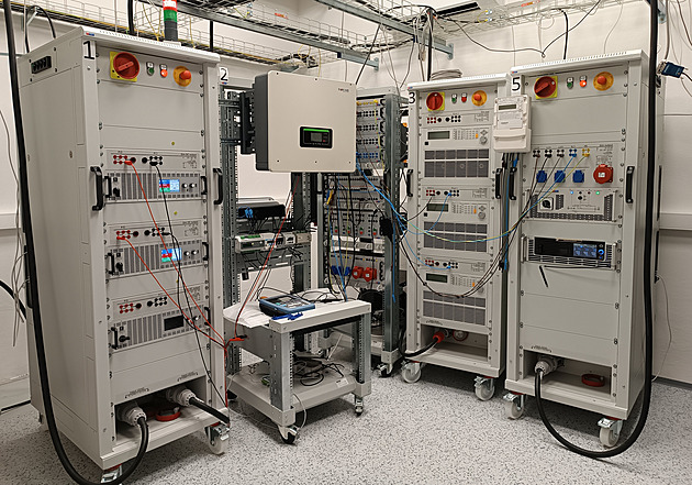 Kvůli válkám a rostoucím cenám energií přibývá fotovoltaických elektráren