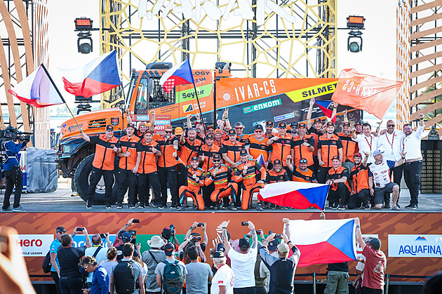 OBRAZEM: Zlatý Macík a další skvělí Češi. Na Dakaru zaujala i Kachna či „Rocky“