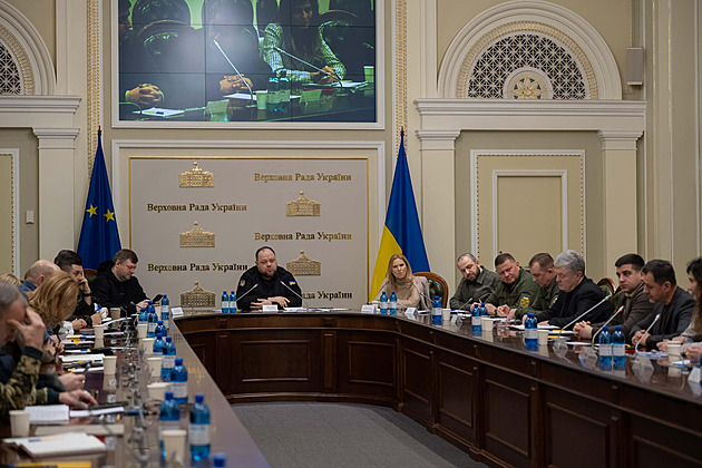Ukrajinský parlament vrátil zákon, který má vést k mobilizaci více lidí