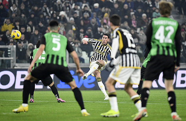 Fotbalisté Juventusu porazili Sassuolo, dvakrát se trefil Vlahovič