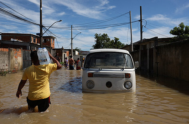 Jedenáct mrtvých v Riu de Janeiro. Přívalové deště devastují Brazílii