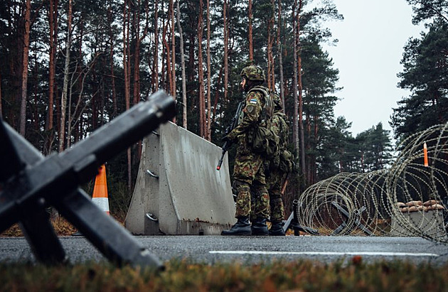 Pobaltské země opevní hranici s Ruskem stovkami bunkrů, oznámil Tallinn