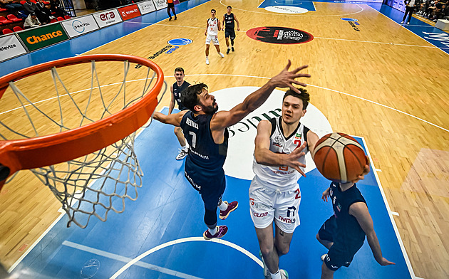 Nymburští basketbalisté v prvním semifinále bez problémů porazili Ostravu