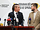 Vicepremiér a pedseda Pirát Ivan Barto na tiskové konferenci ve Snmovn,...