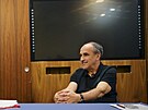 Trenér Václav Kotal (vpravo) pi rozhovoru s novináem Janem Dokalem.