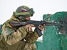 Ruský voják bhem výcviku v samozvané Luhanské lidové republice (8. ledna 2024)