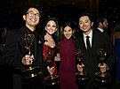 Na snímku jsou dritelé ceny Emmy za televizní minisérii Ve pi. (16. ledna...