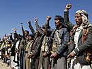 Jementí povstalci Húsíové písahají pomstu USA a Británie. (14. ledna 2023)