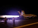 Start letounu k leteckému úderu na vojenské cíle v Jemenu, které ovládají...