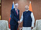 Premiér Petr Fiala se na návtv Indie setkal se svým indickým protjkem...