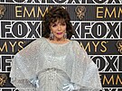 Joan Collinsová na udílení cen Emmy (Los Angeles, 15. ledna 2024)