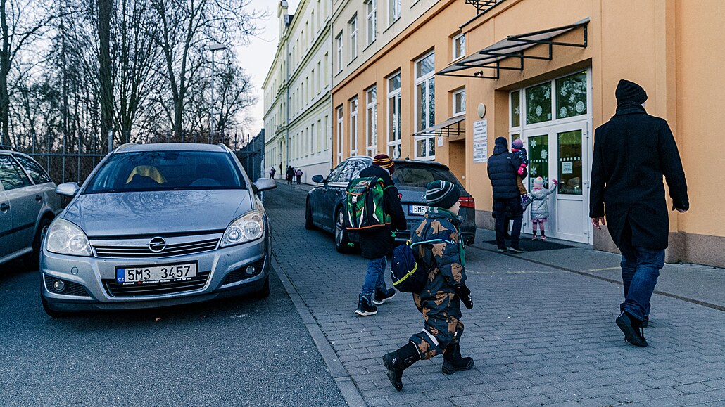 Dopravní chaos u Z� a M� Svatoplukova v Olomouci