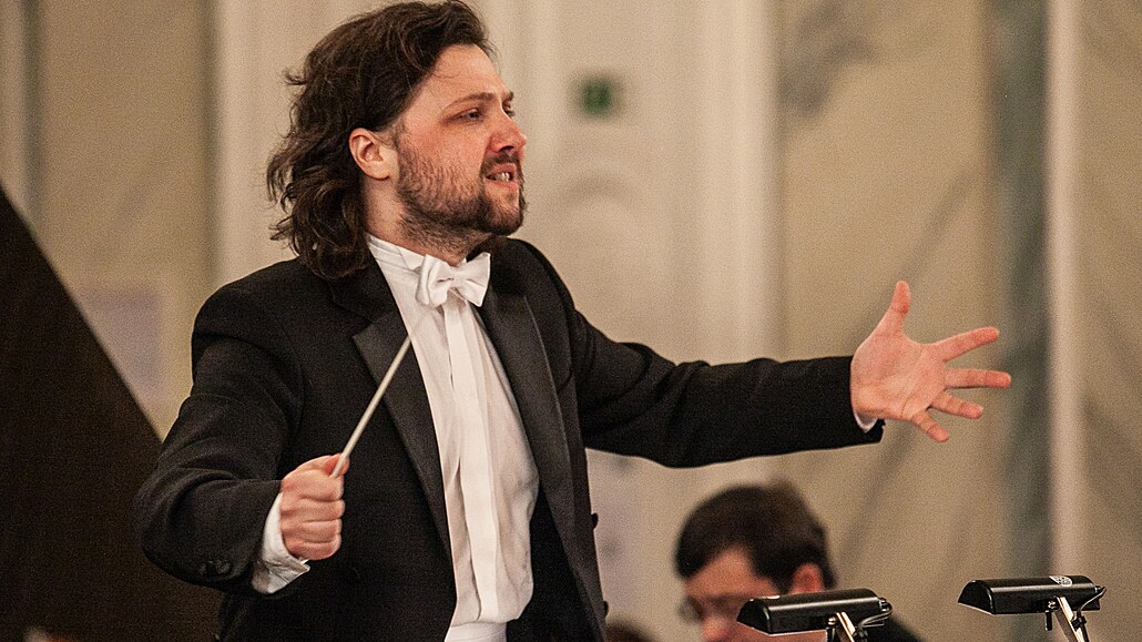 Felix Slováek ml. diriguje (2023)