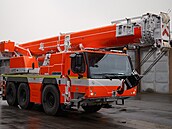 Nový automobilový jeáb Liebherr LTM 10503.1 doplnil vozový park praských...