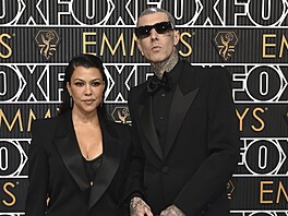Kourtney Kardashianová a Travis Barker na udílení cen Emmy (Los Angeles, 15....