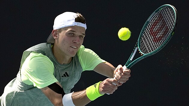 esk tenista Jakub Menk v 1. kole Australian Open.
