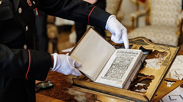 Postilla super epistolas et evangelia a jej� v�tisk z po��tku 16. stolet� se vr�til do Olomouce. (16. ledna 2024)