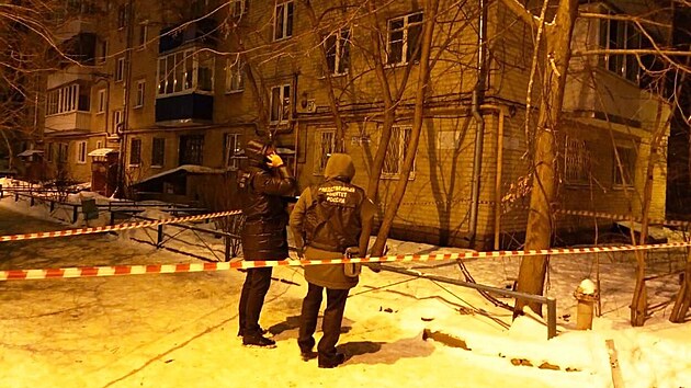 Ukrajina v noci toila drony na Voron, tvrd Rusov. Podle guberntora Voronsk oblasti bylo pi toku zranno jedno dt a pokozeno 35 byt. (16. ledna 2024)