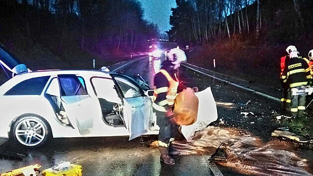 Nehoda se stala v sobotu po 16. hodin u Borova nad Vltavou.