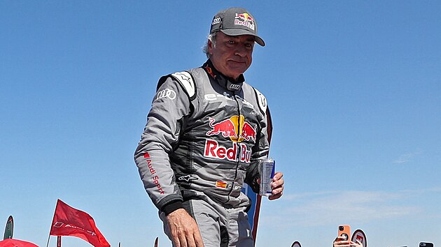 panlsk automobilov zvodnk Carlos Sainz ovldl ji potvrt Rallye Dakar
