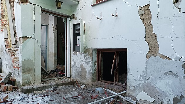Exploze plynu poničila dům v Kamenném Újezdu na Českobudějovicku (13. ledna 2024)