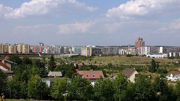 Pohled na sdlit Nov Butovice (8. srpna 2004)