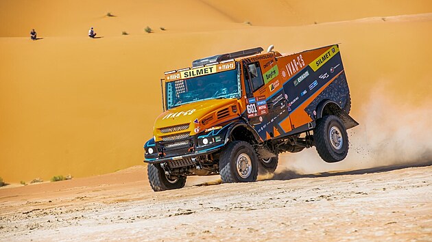 Martin Mack a jeho kamion Iveco v prvn st 6. etapy Rallye Dakar 2024.