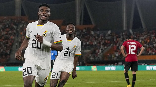 Mohammed Kudus z Ghany slaví sv�j gól proti Egyptu.