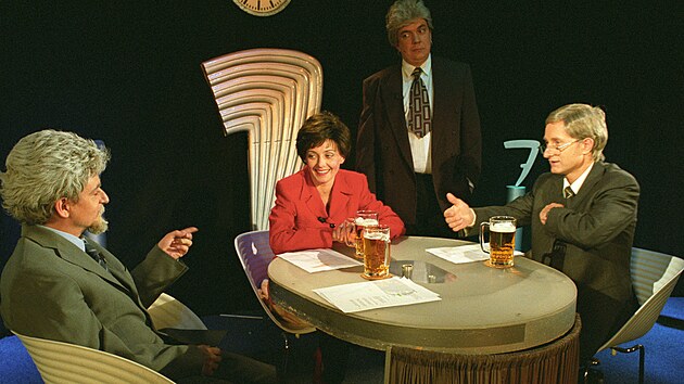 Michal Such�nek, Veronika �ilkov�, Richard Genzer a Josef Carda v po�adu Tele tele (2003)
