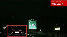 �idi� BMW se po dálnici D7 �ítil rychlostí 237 kilometr� za hodinu.