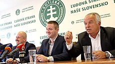 Tisková konference Lidové strany Nae Slovensko ped eurovolbami z roku 2019....