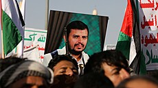 Jemenci v metropoli Saná a dalích mstech protestovali proti úderm na...