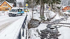 Skibusy v Peci pod Snkou vozí lyae i ostatní návtvníky zdarma.