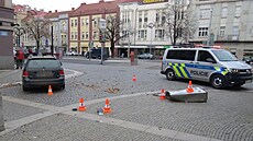 Pokus o vradu autem na Bakov námstí v Hradci Králové. (15. 1. 2024)