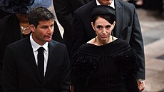 Novozélandská premiérka Jacinda Ardernová se svým dlouholetým partnerem Clarkem...