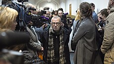 Lev Rubintejn v íjnu 2017 u moskevského soudu, který rozhodoval o domácím...