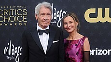 Harrison Ford a Calista Flockhartová na udílení Critics Choice Awards (Santa...